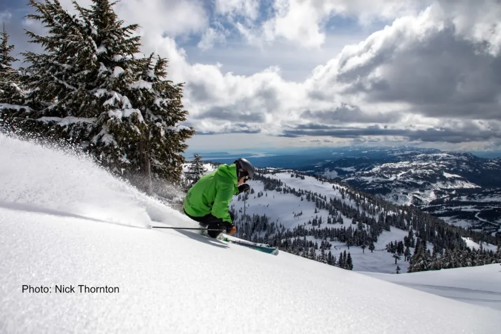 Spring skiing conditions at Mt. Washington ski resort